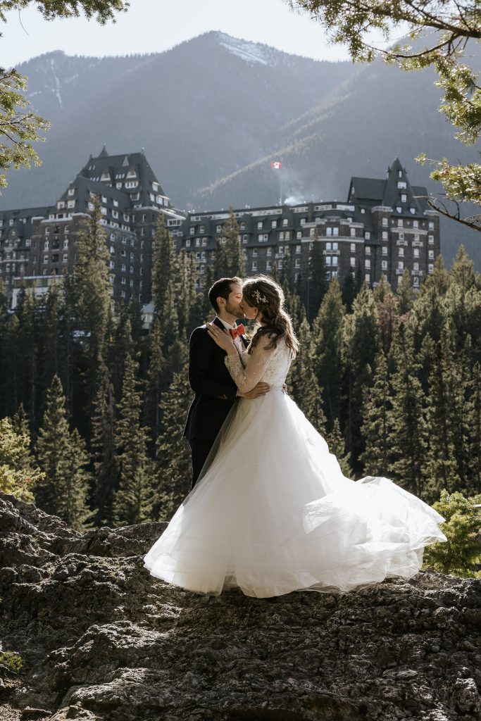 AshleyDaphnePhotography-20231006_LauraMichael-web-8